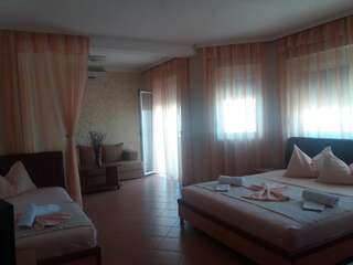 Гостевой дом Apartments ELISA Улцинь Семейный люкс-2